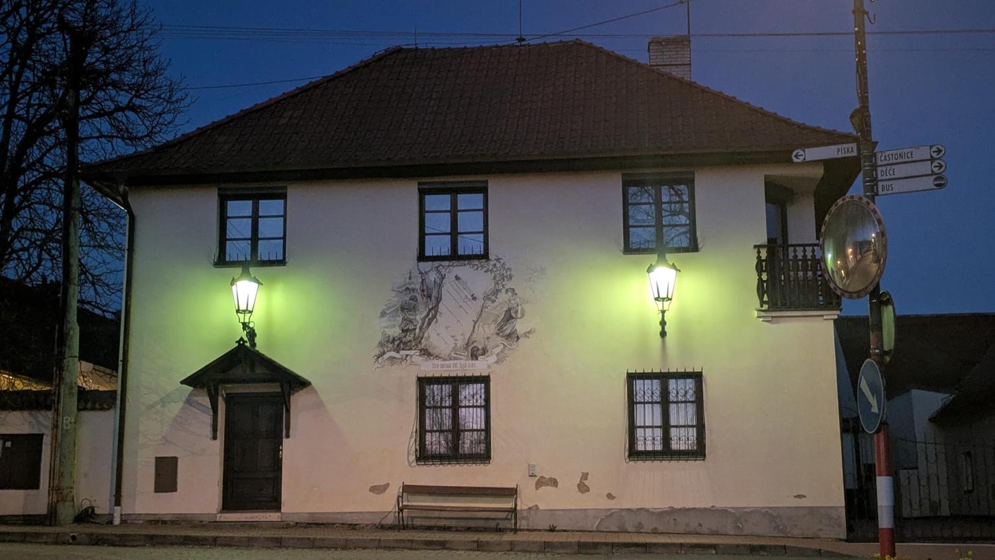 Penzion A Restaurace Nad Hradem Křivoklát Extérieur photo