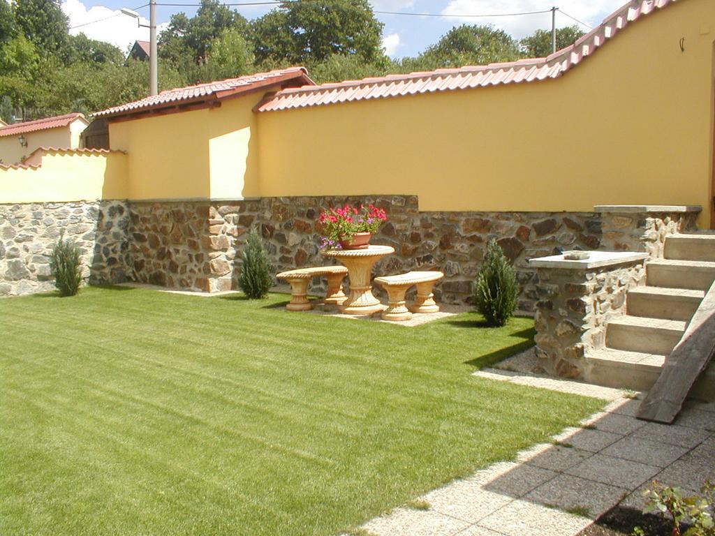 Penzion A Restaurace Nad Hradem Křivoklát Extérieur photo