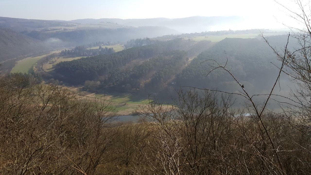 Penzion A Restaurace Nad Hradem Křivoklát Extérieur photo